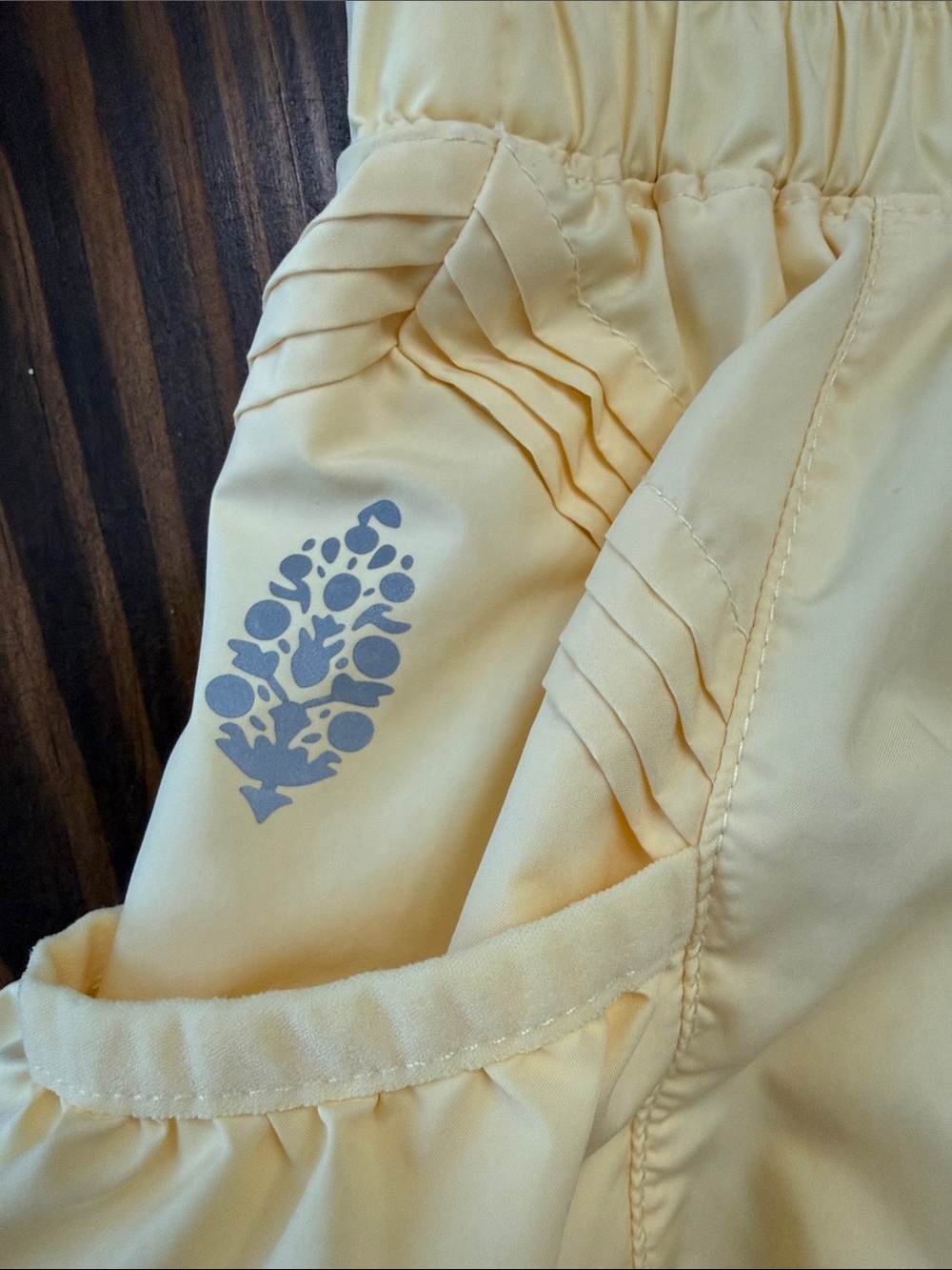 Free People Get Your Flirt On Pale Sunlit Yellow Women’s Shorts Skort Size Small - Picture 5 of 7